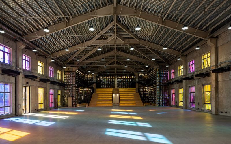 炫彩仓艺空间（可进车）