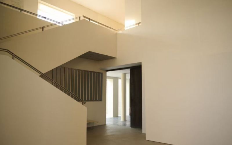 极简风仓库空间